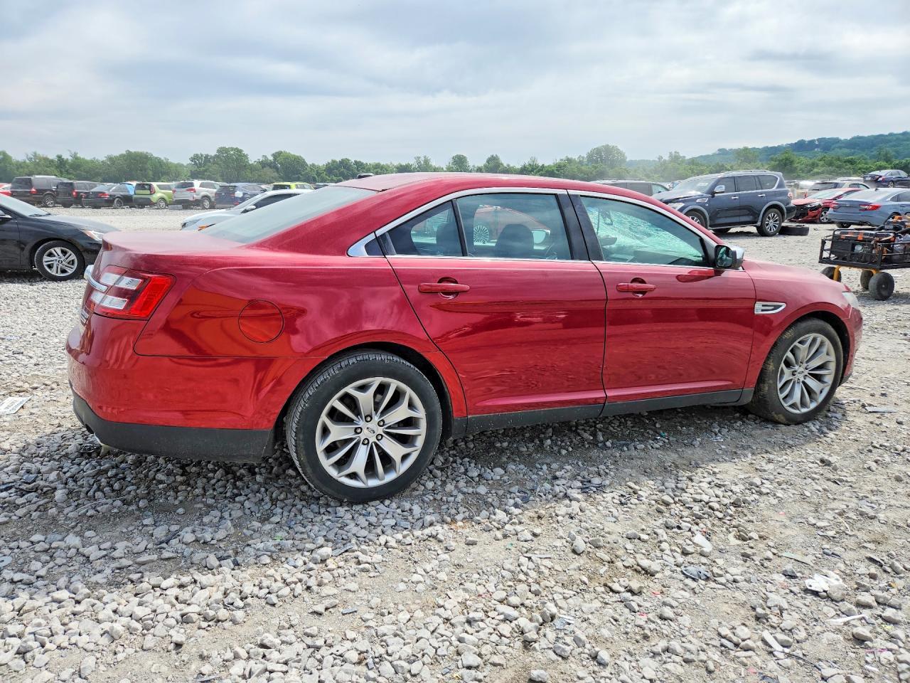 2016 Ford Taurus Limited - Фото 3