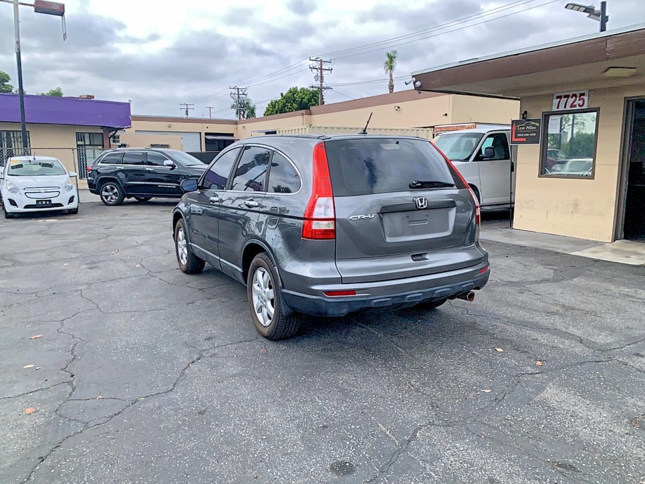 2011 Honda Cr-V Lx - Image 3