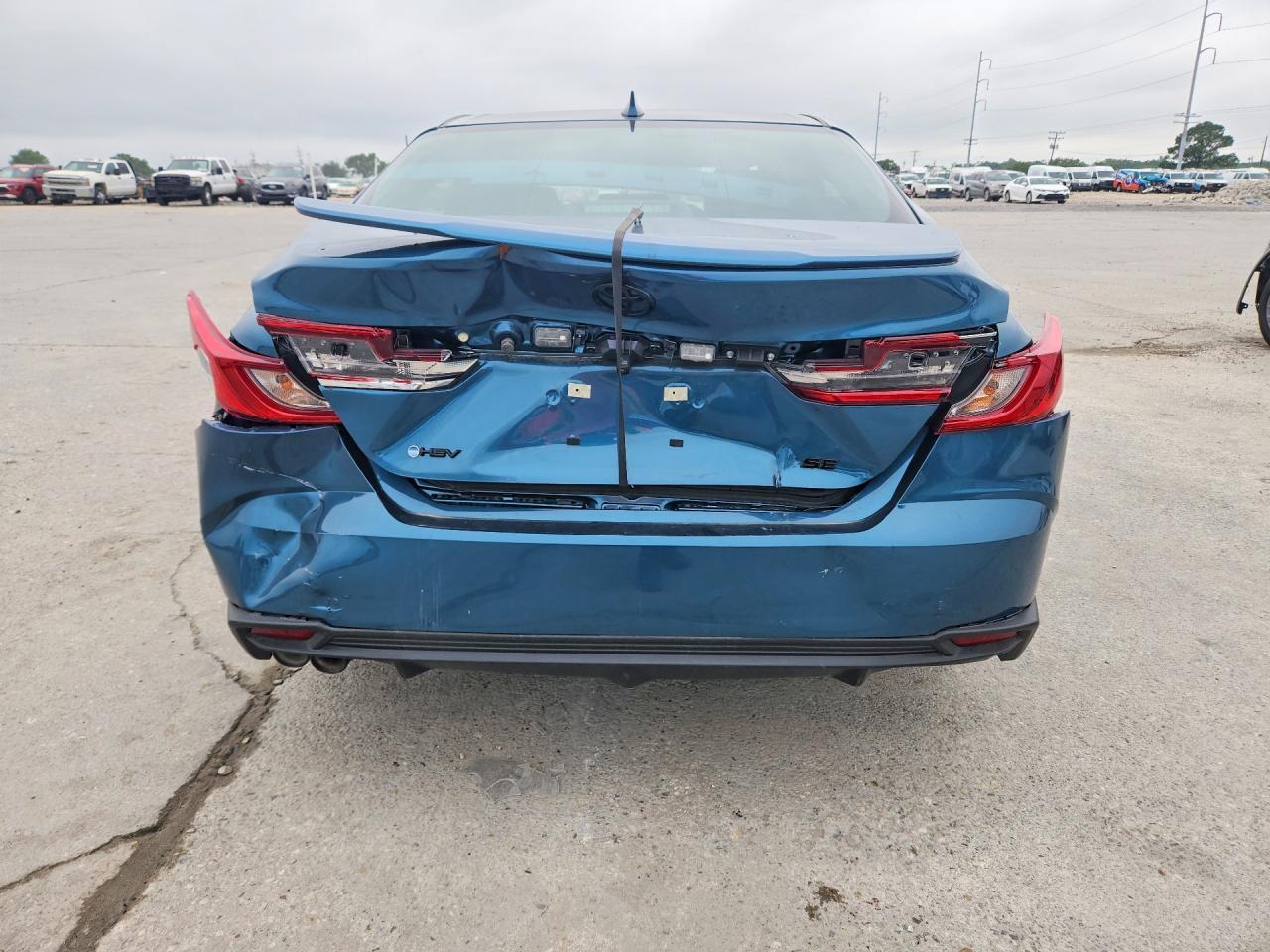 2026 Toyota Camry Se - Фото 6