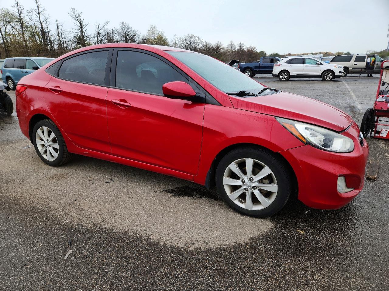 2013 Hyundai Accent Gls - Image 4
