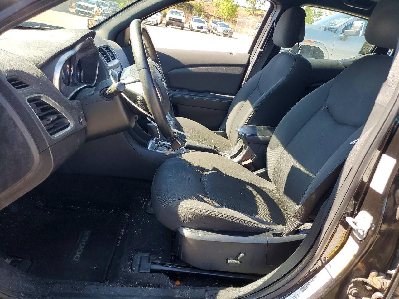 2012 Dodge Avenger Sxt - Image 7