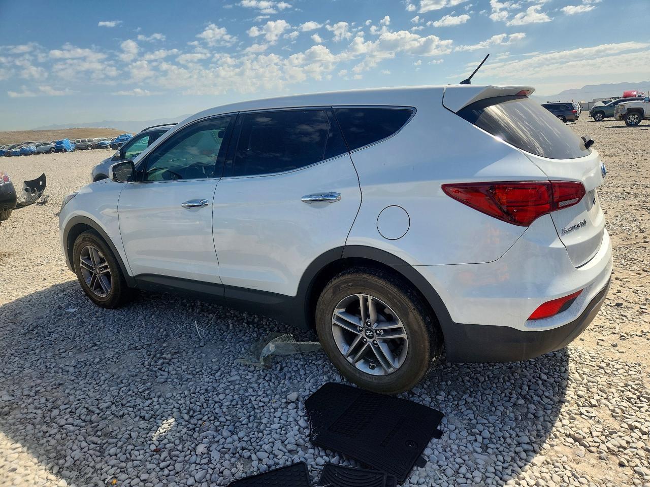 2018 Hyundai Santa Fe Sport 2.4L - Фото 2