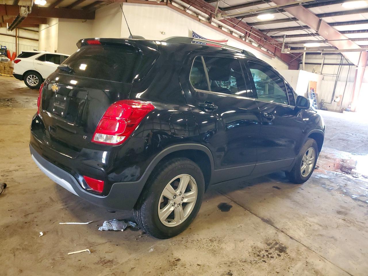 2019 Chevrolet Trax 1Lt - Image 3
