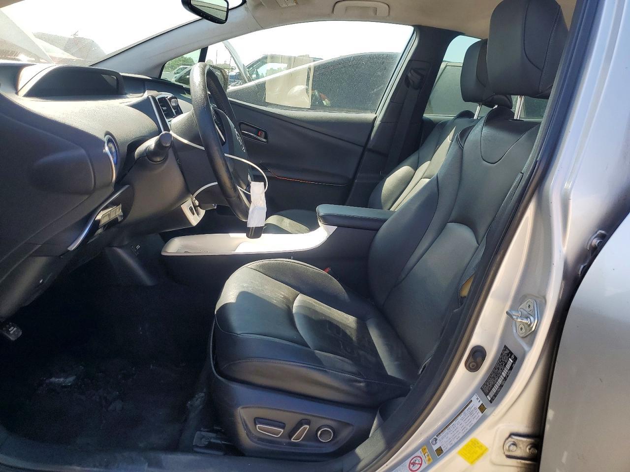 2016 Toyt Prius Hybr - Image 7
