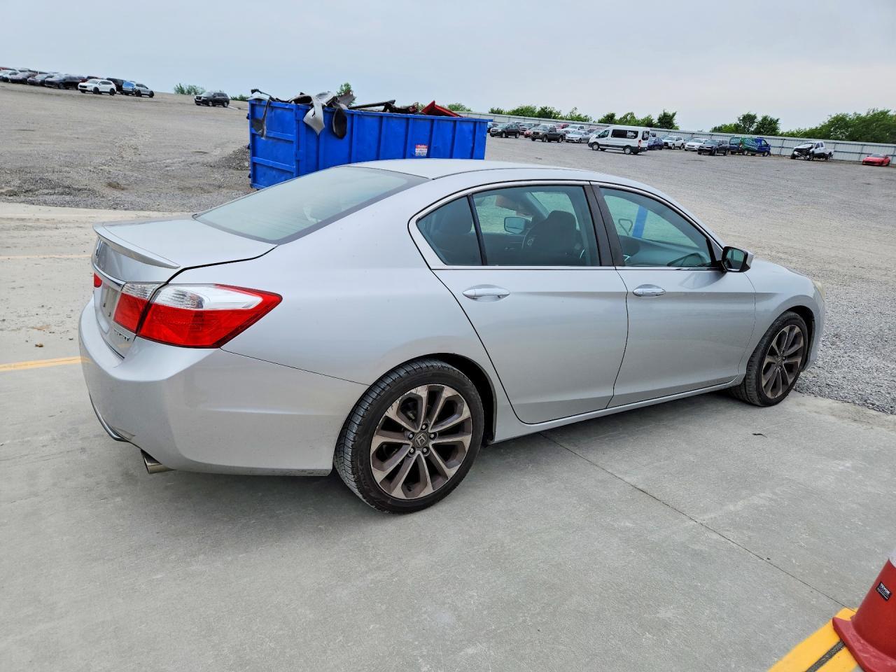 2014 Honda Accord Sport - Image 3