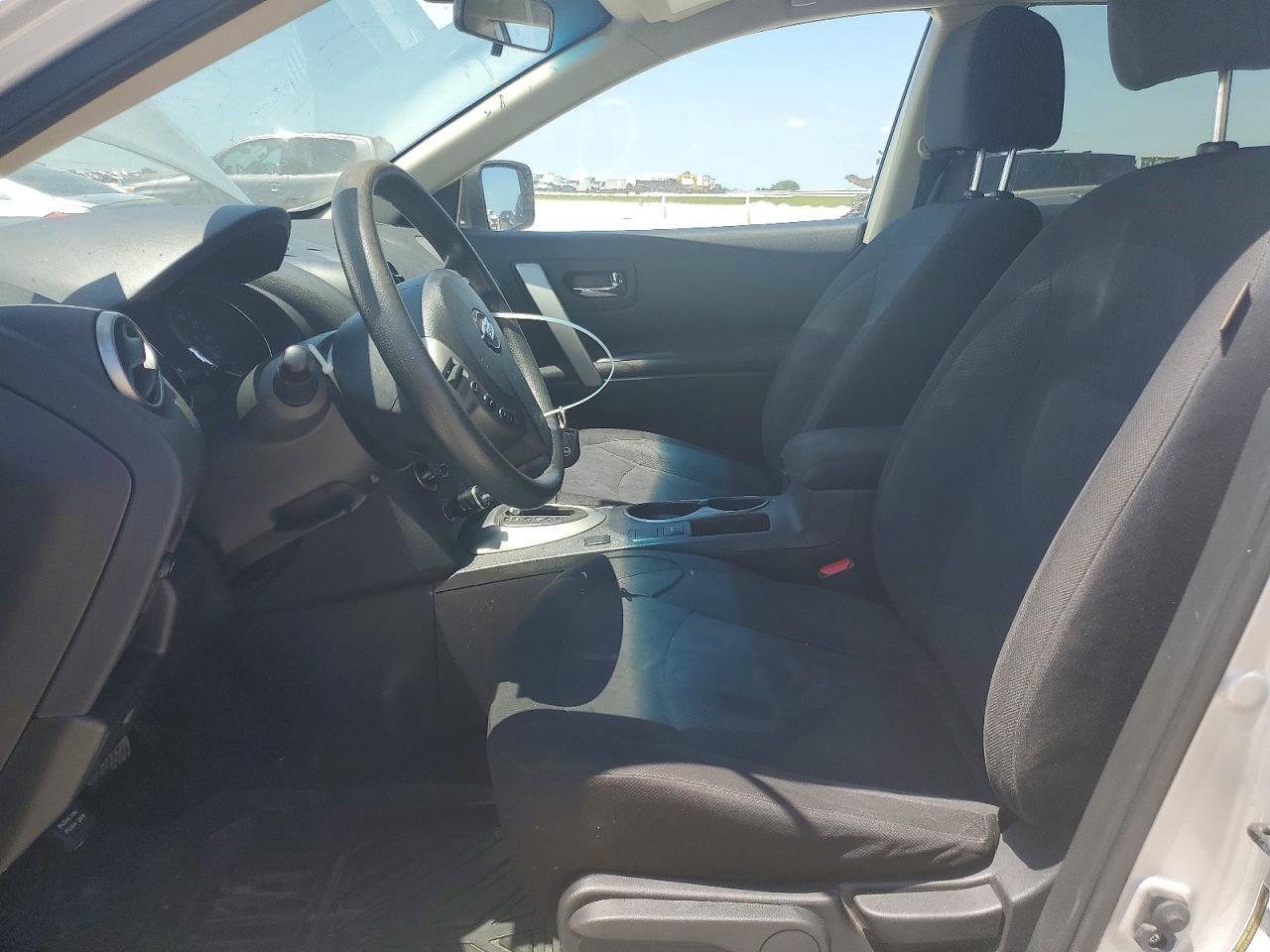 2015 Nissan Rogue Select S - Image 7