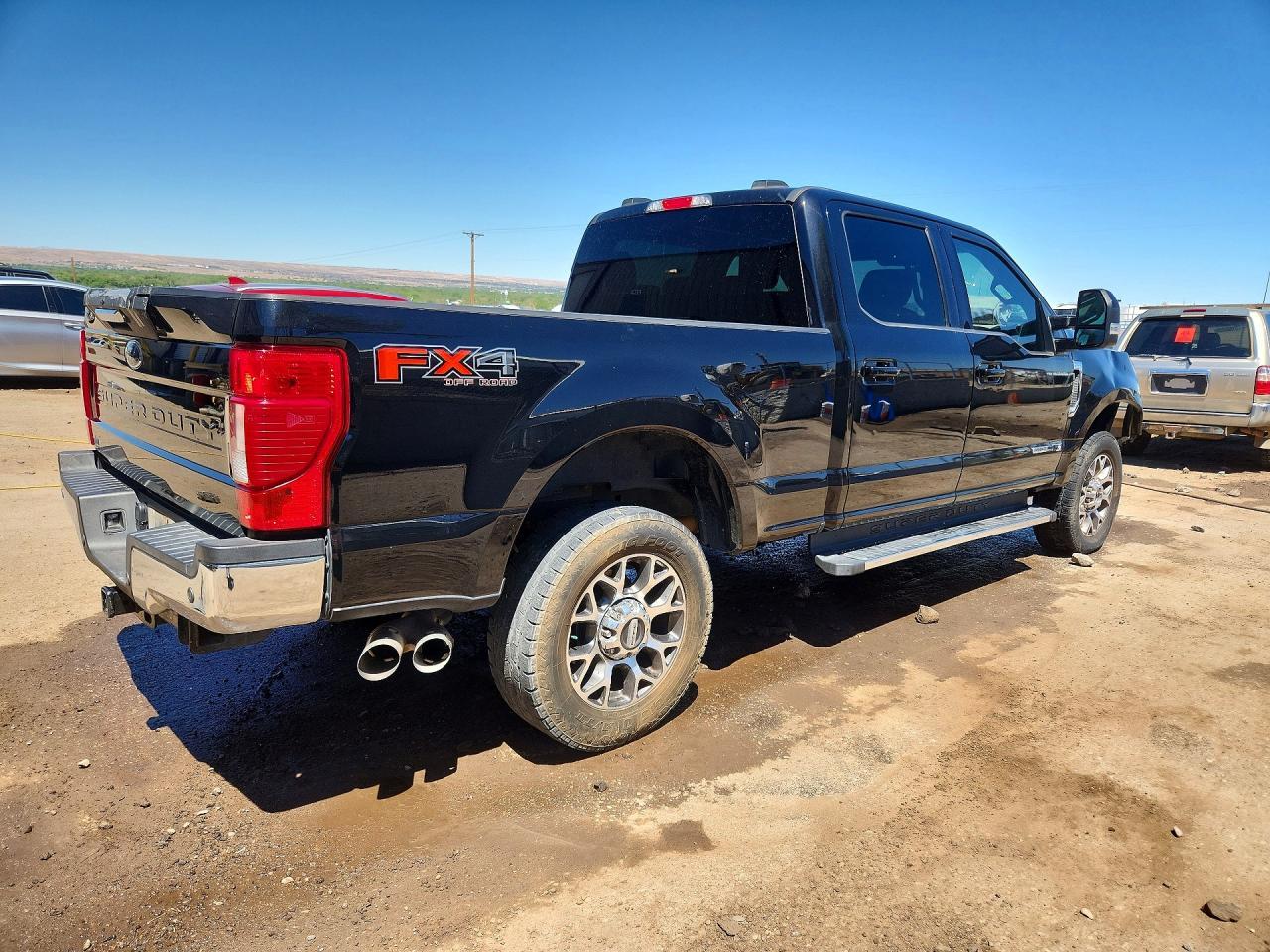 2021 Ford F250 Super Duty - Фото 3