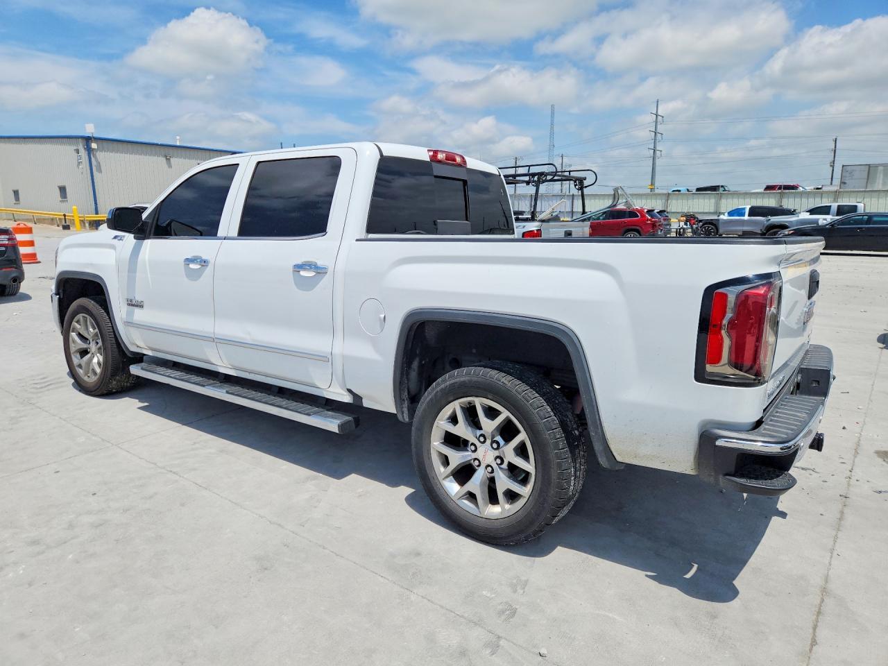 2018 GMC Sierra K1500 Slt - Фото 2