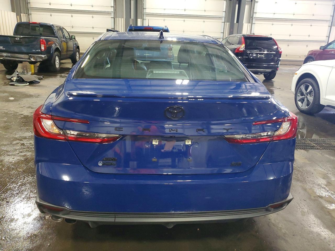 2025 Toyota Camry Se - Фото 6