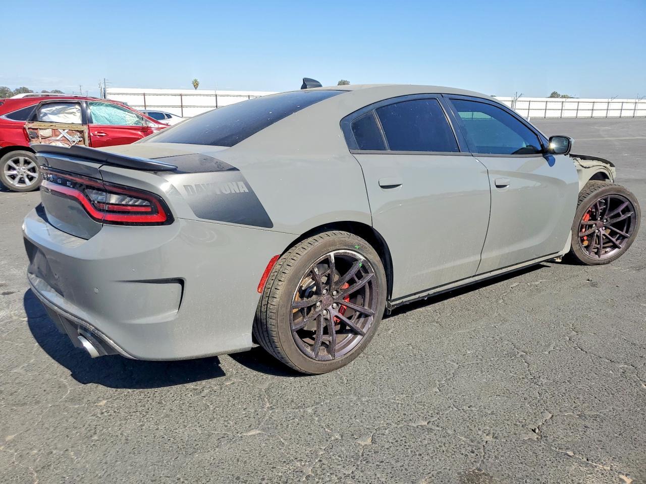 2018 Dodge Charger R - Фото 3