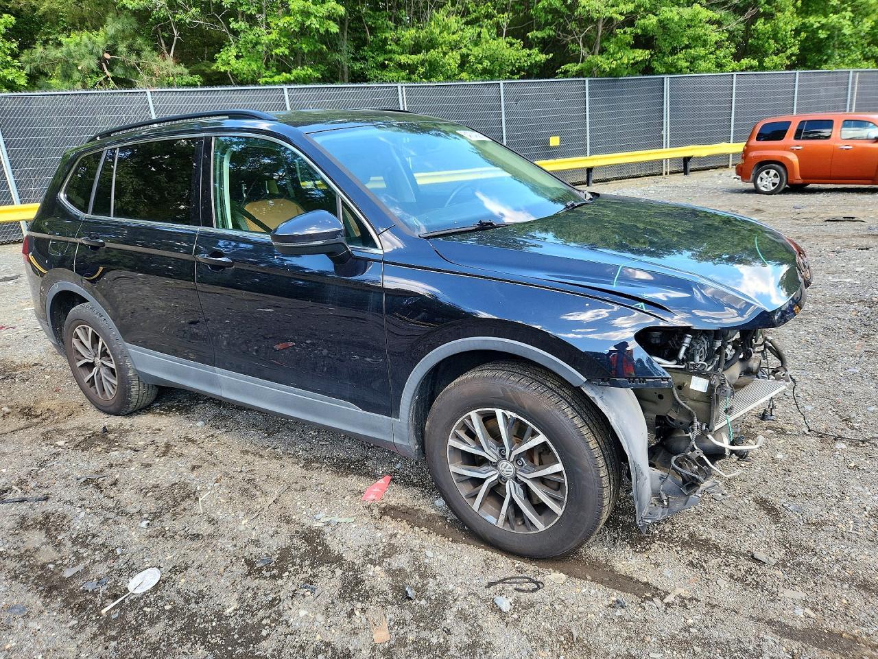 2019 Volkswagen Tiguan Se - Фото 4