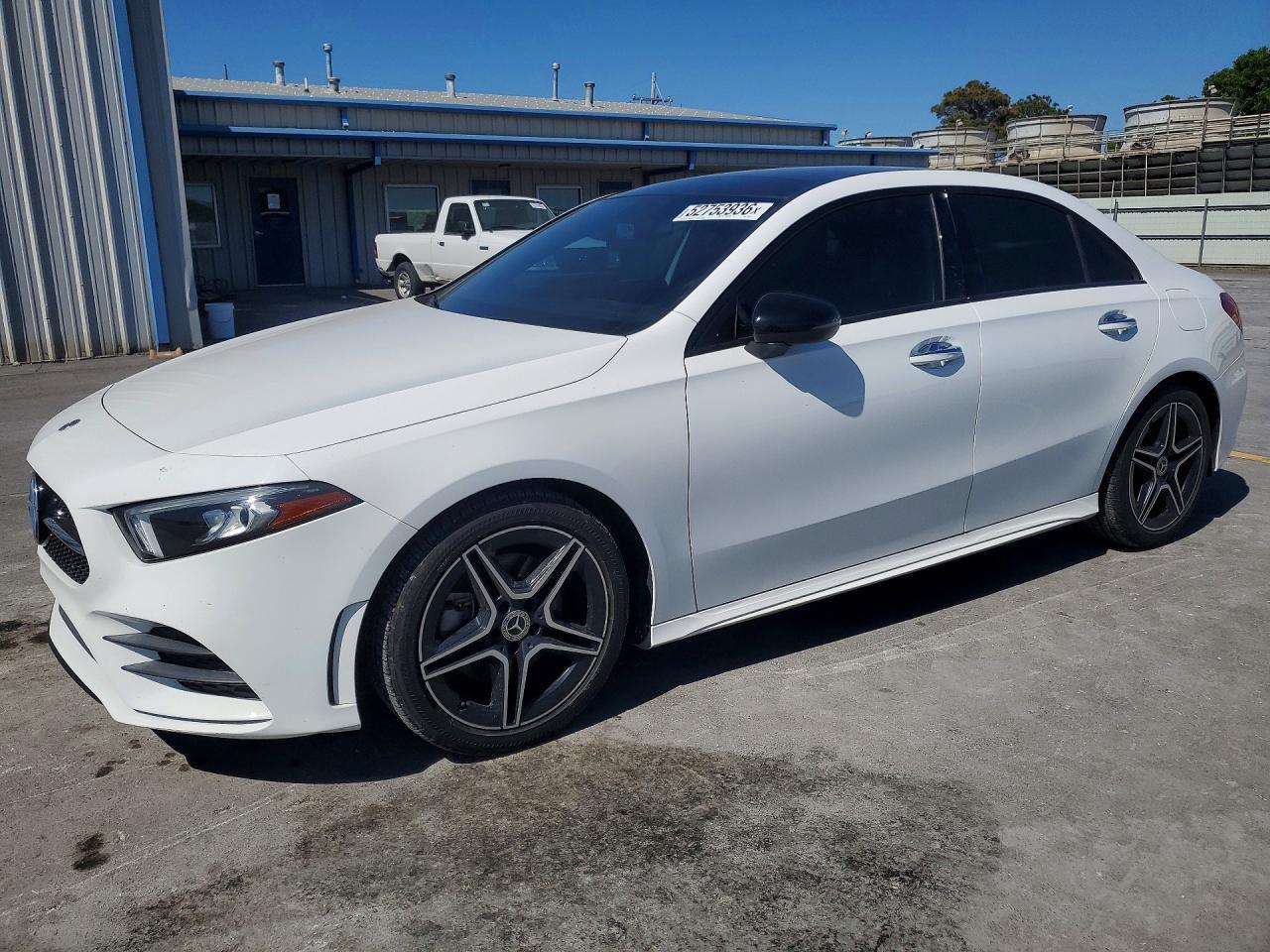 2021 Mercedes-Benz A 220