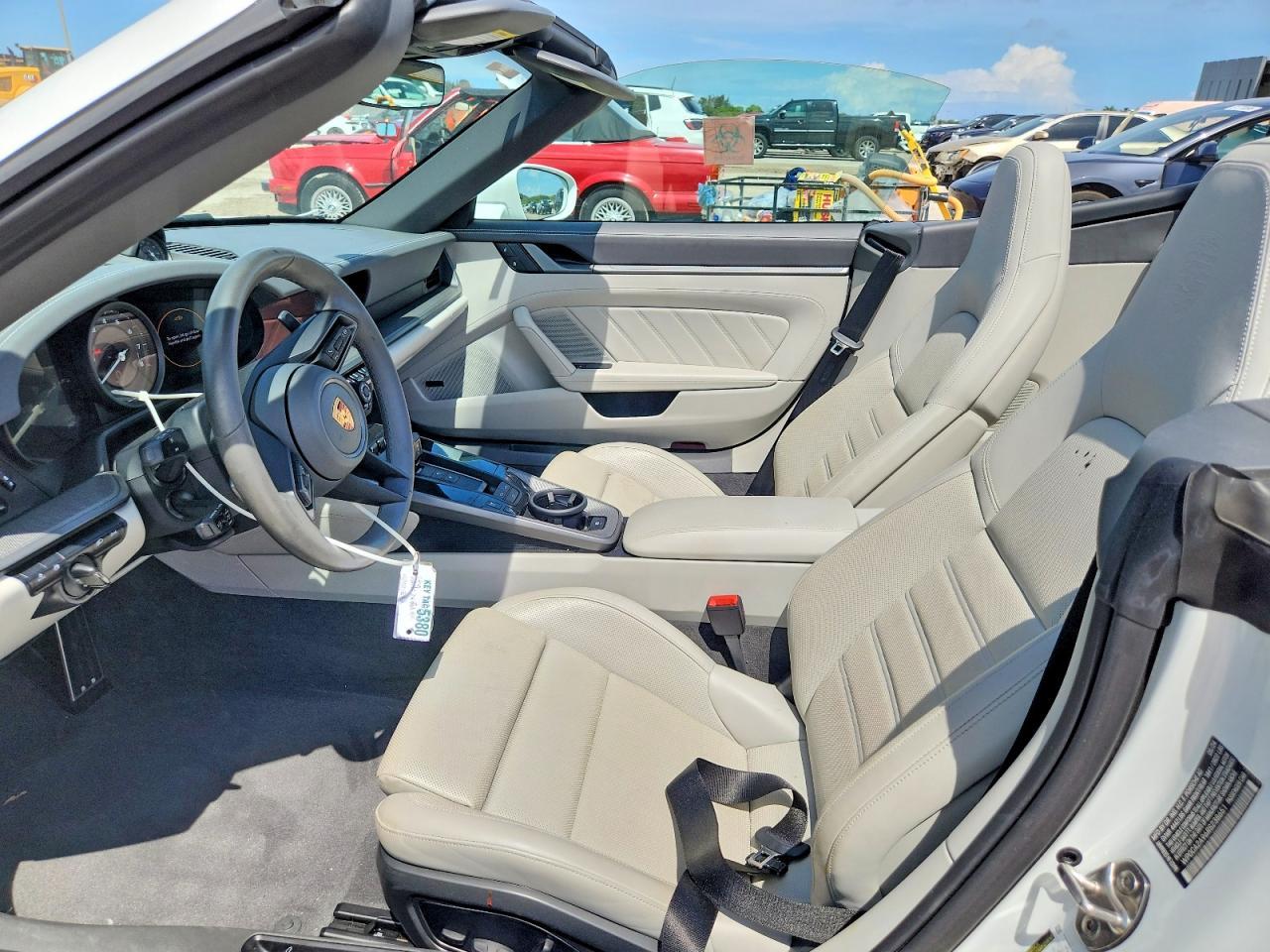 2024 Porsche 911 Carrera - Image 7