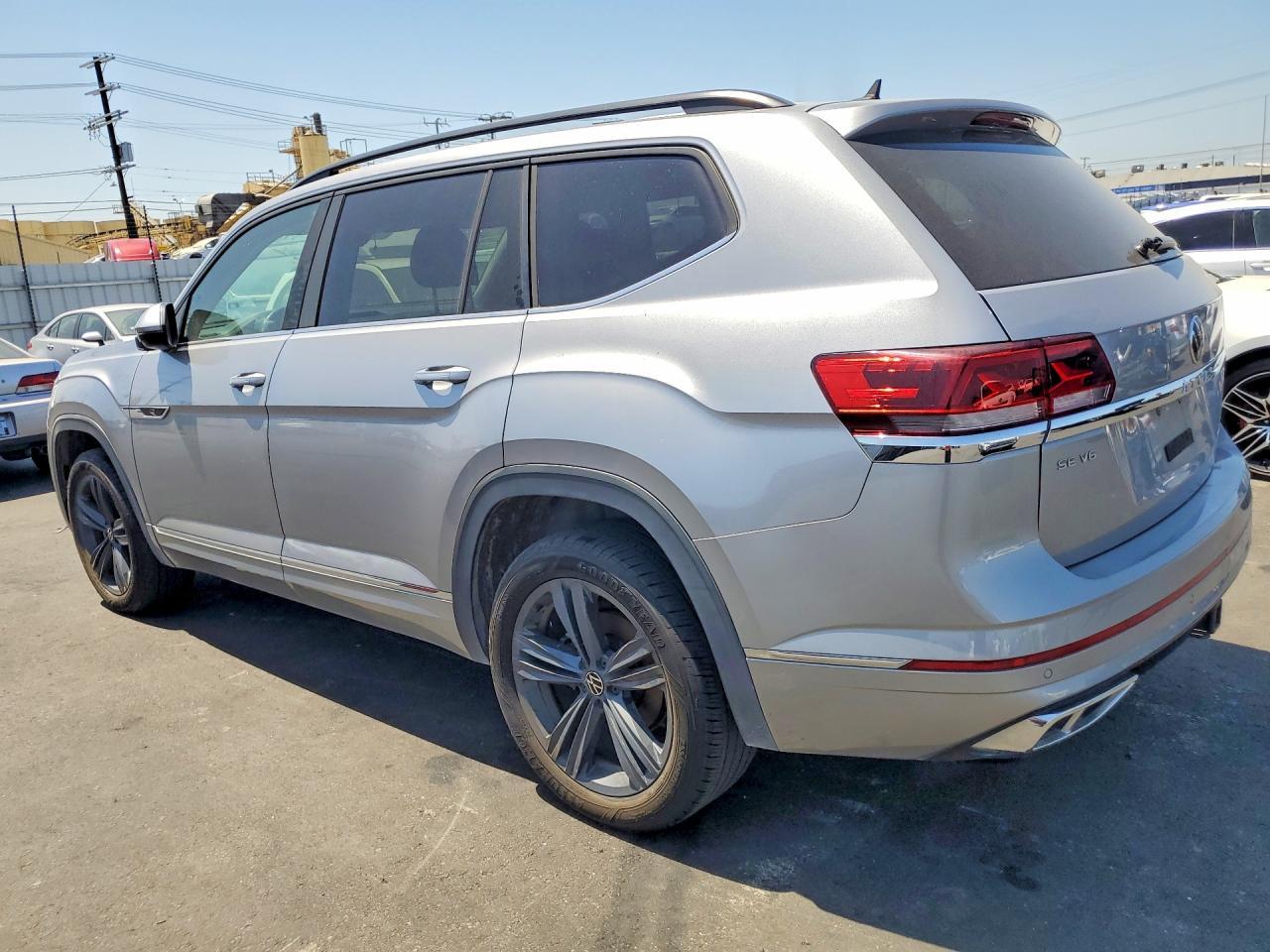 2021 Volkswagen Atlas Se - Image 2
