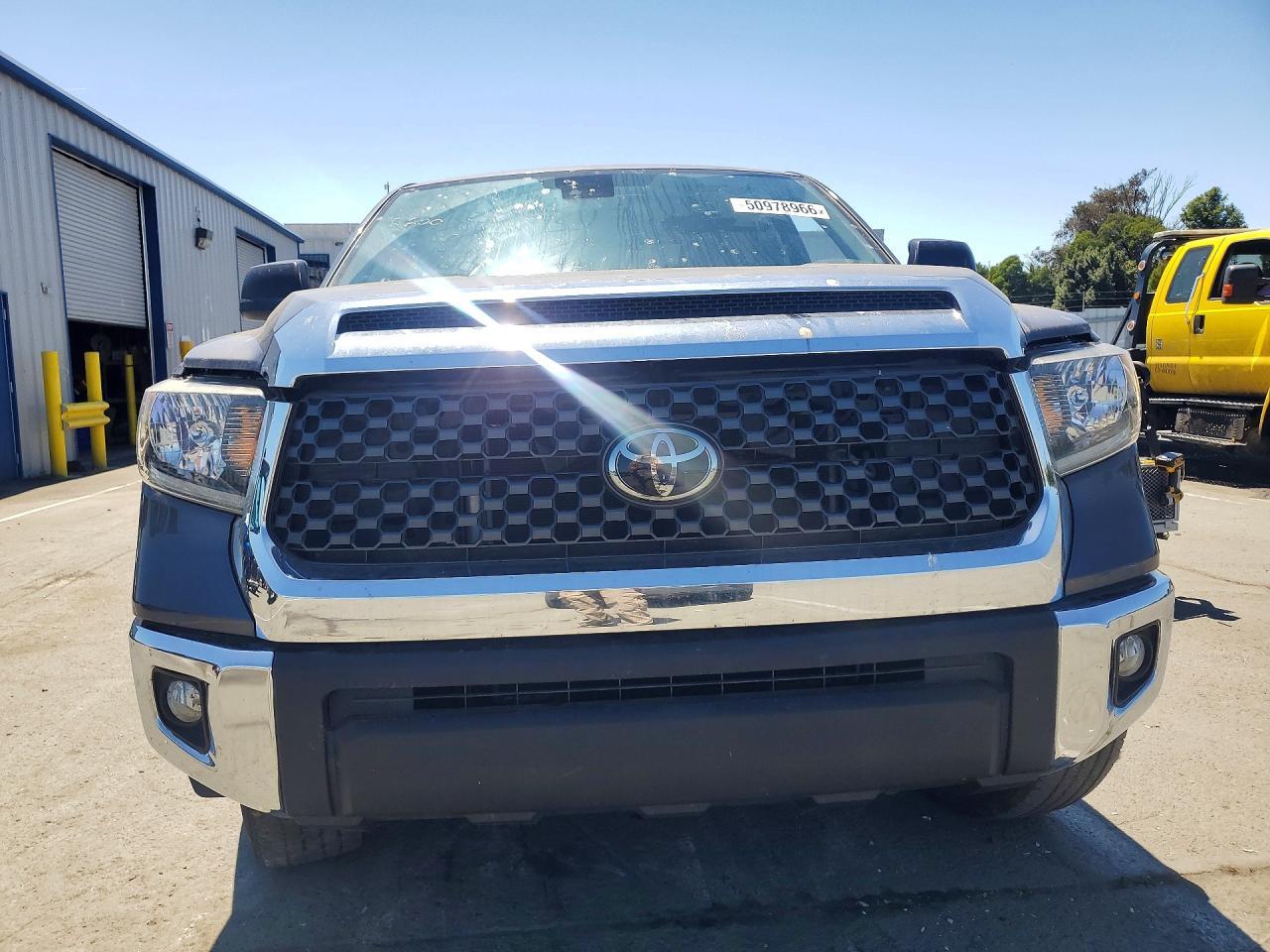 2021 Toyota Tundra - Фото 5