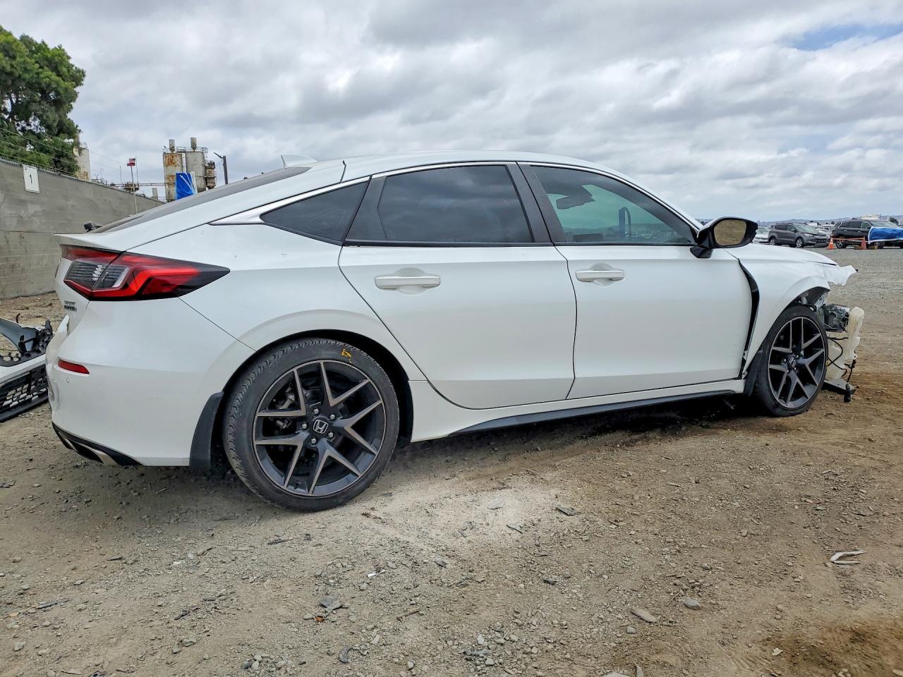 2022 Honda Civic Sport Touring - Фото 3