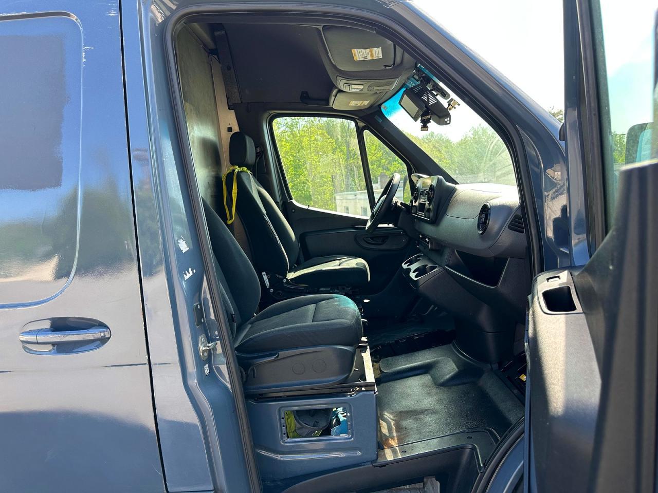 2019 Mercedes-Benz Sprinter 2500 - Фото 6