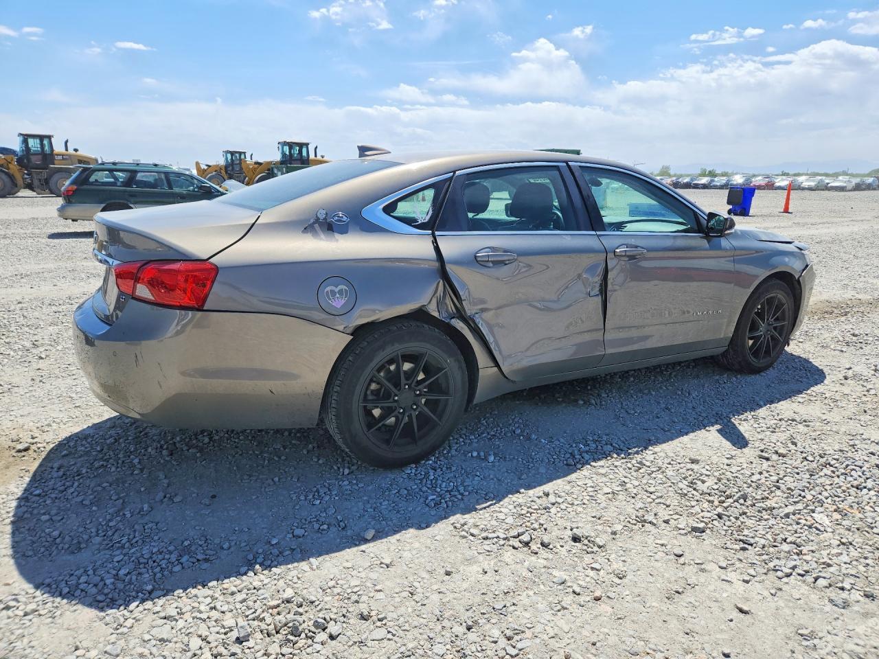 2017 Chevrolet Impala Lt - Image 3