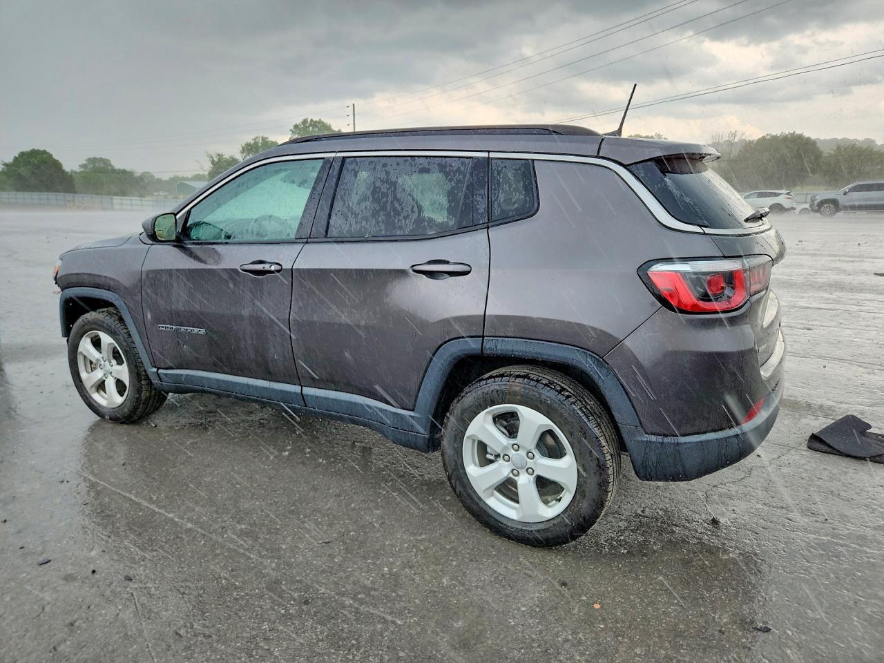 2019 Jeep Compass Latitude - Image 2