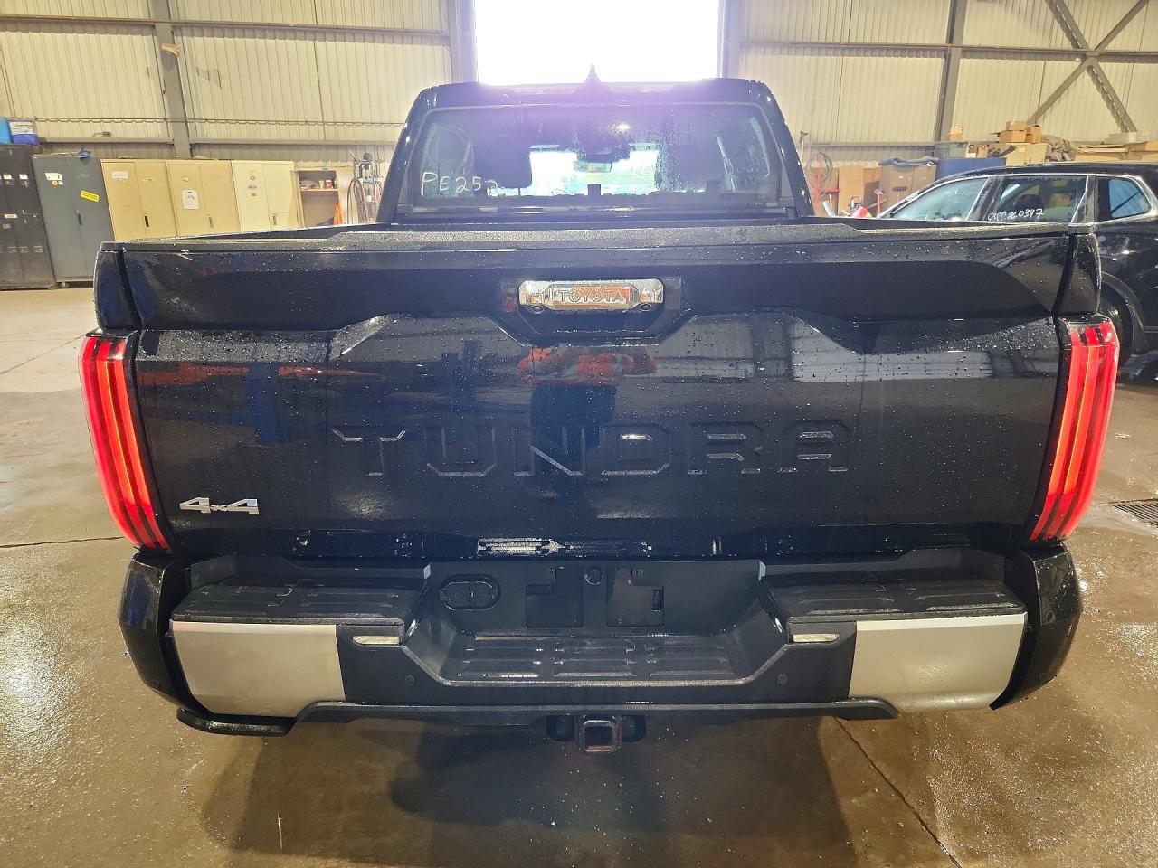 2023 Toyota Tundra Crewmax Capstone - Image 6