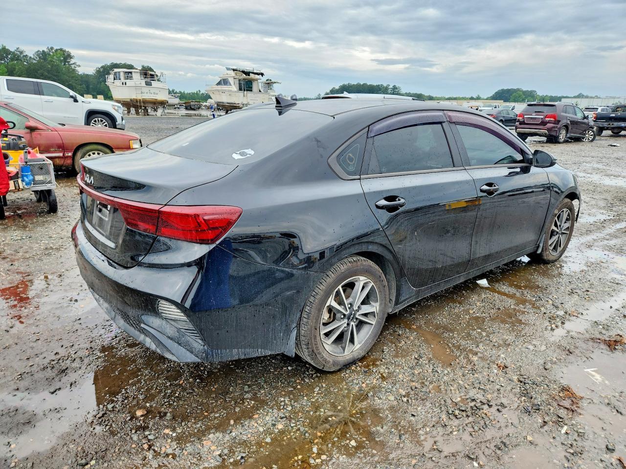 2022 Kia Forte Lxs - Image 3