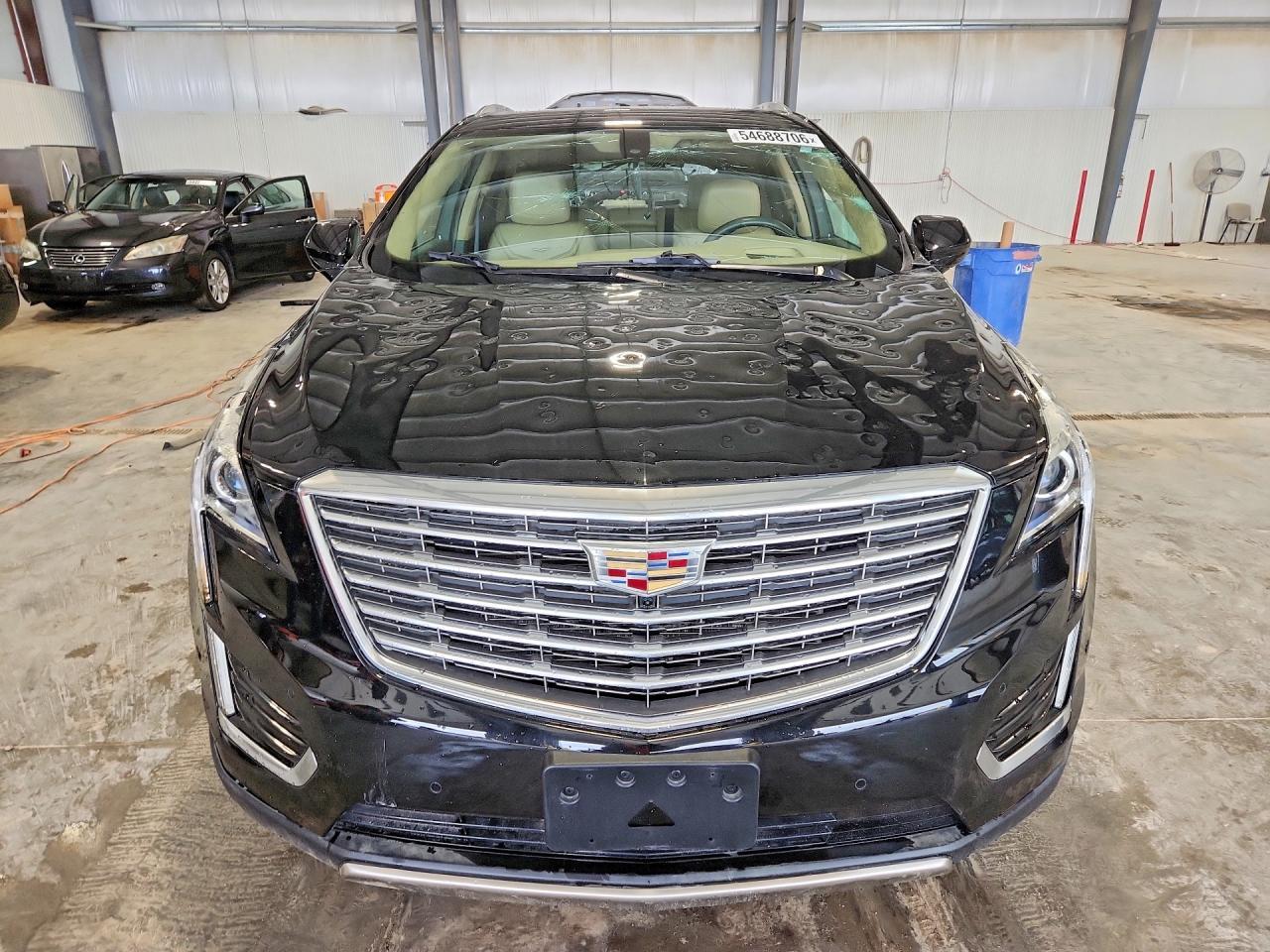 2017 Cadillac Xt5 Platinum - Image 5