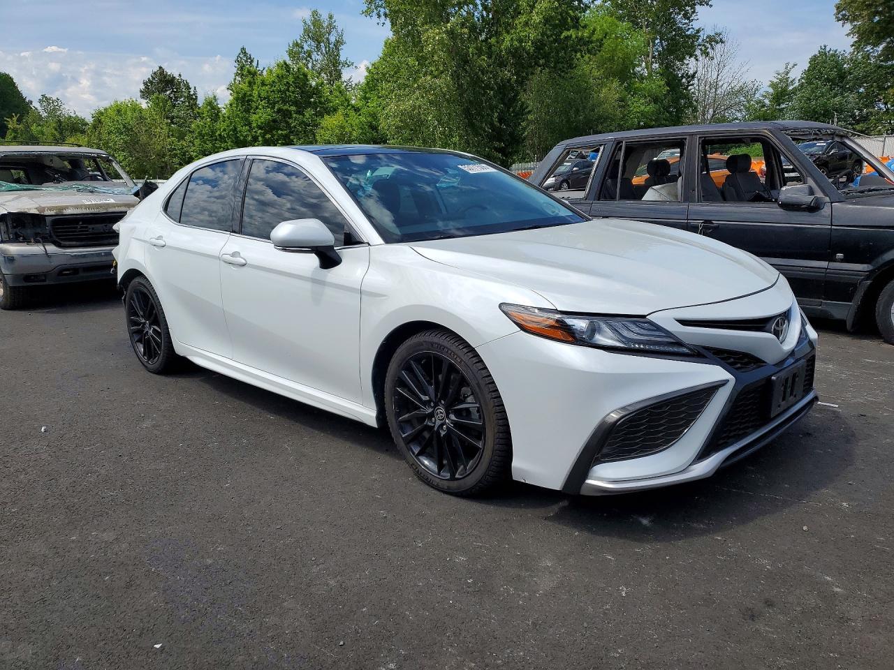 2021 Toyota Camry Xse - Image 4