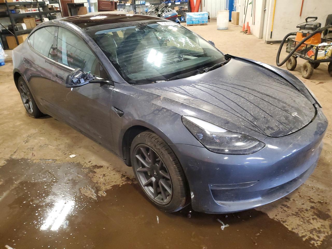 2023 Tesla Model 3 - Image 4