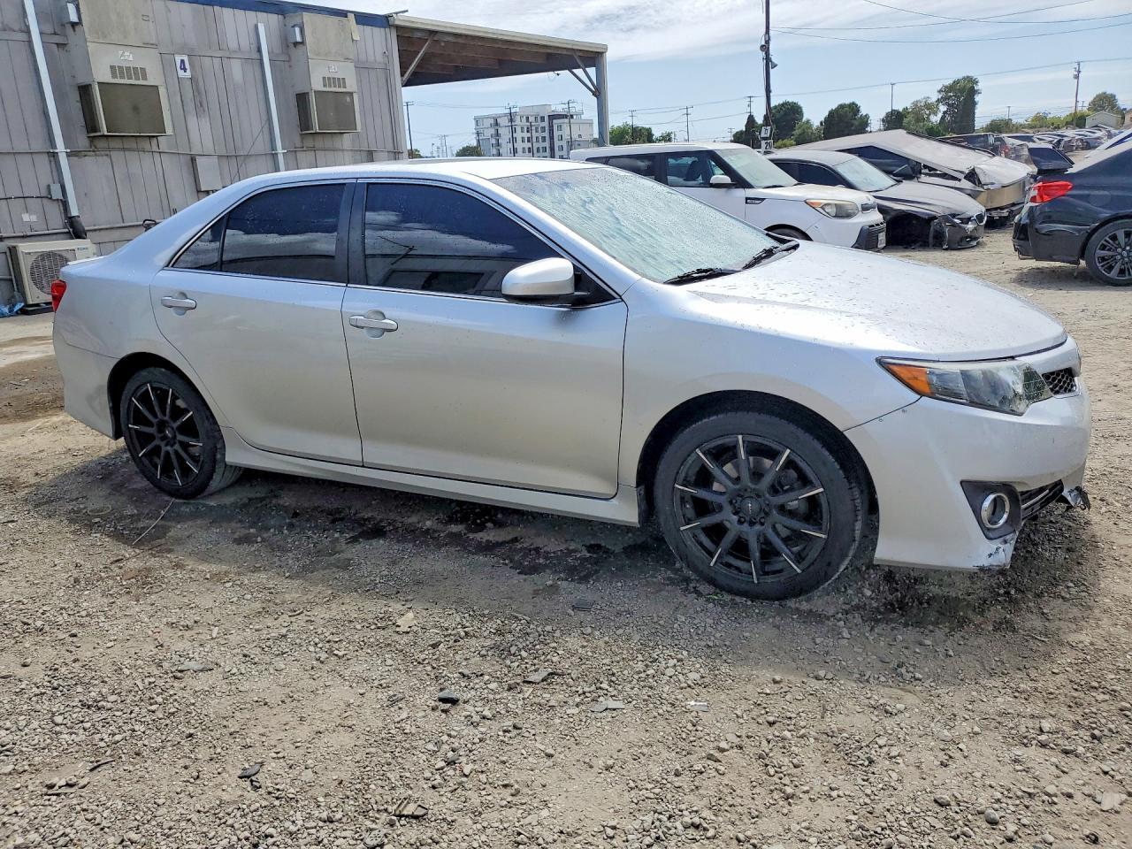 2012 Toyota Camry Se - Фото 4