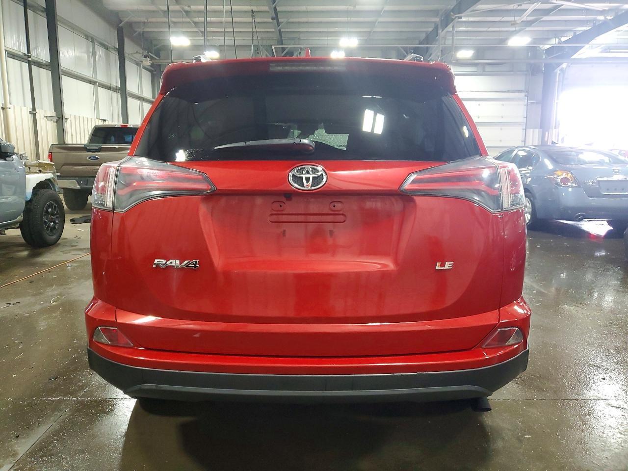 2017 Toyota Rav4 Le - Фото 6