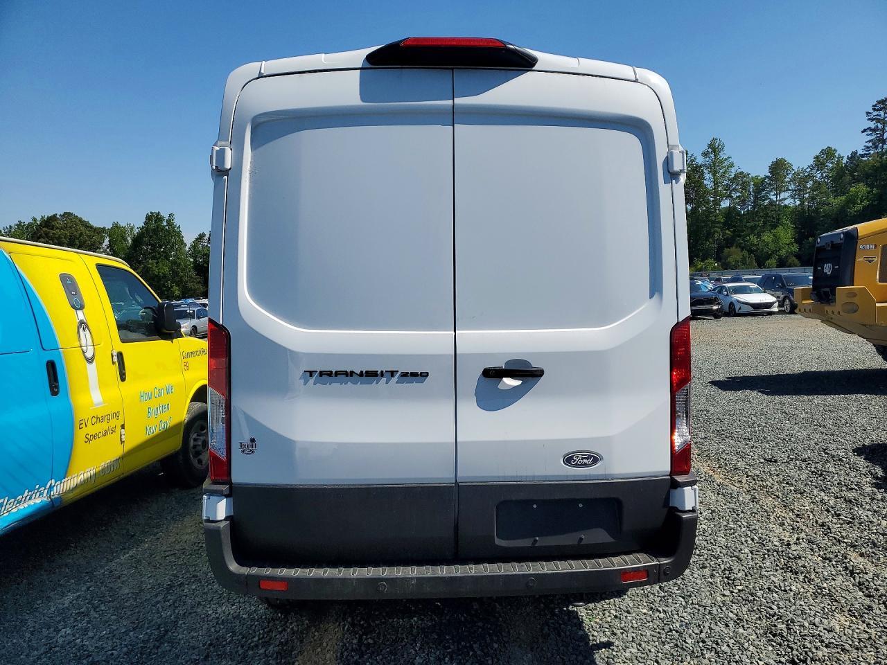 2026 Ford Transit 250 Delivery Van - Фото 6