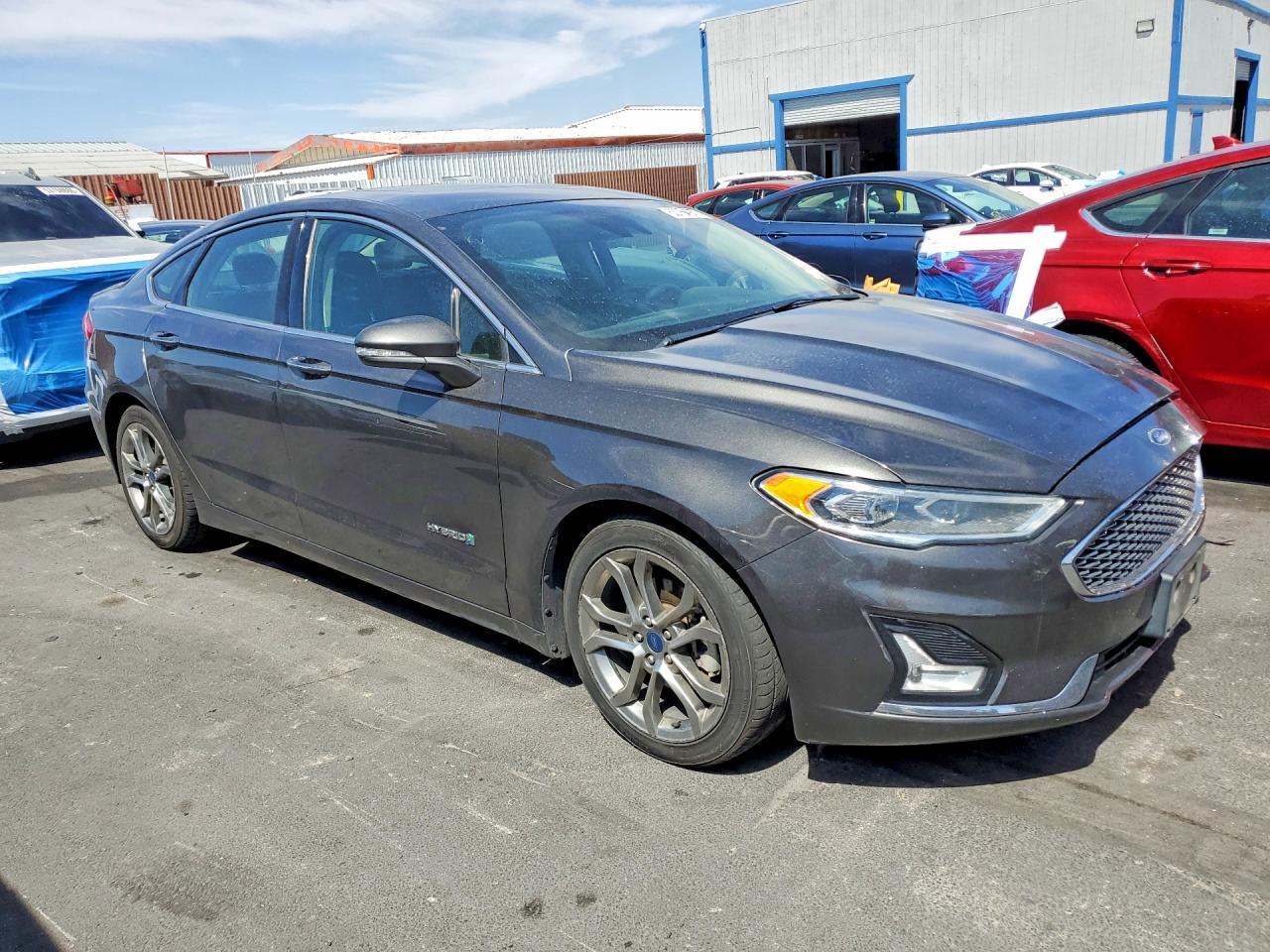 2019 Ford Fusion Titanium - Фото 4