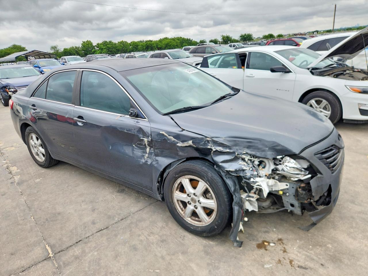 2009 Toyota Camry Le - Фото 4