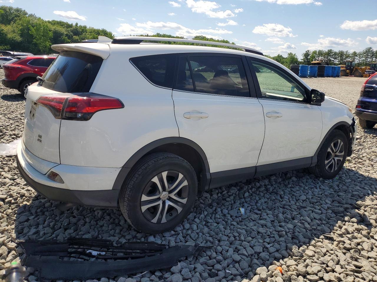 2017 Toyota Rav4 Le - Фото 3