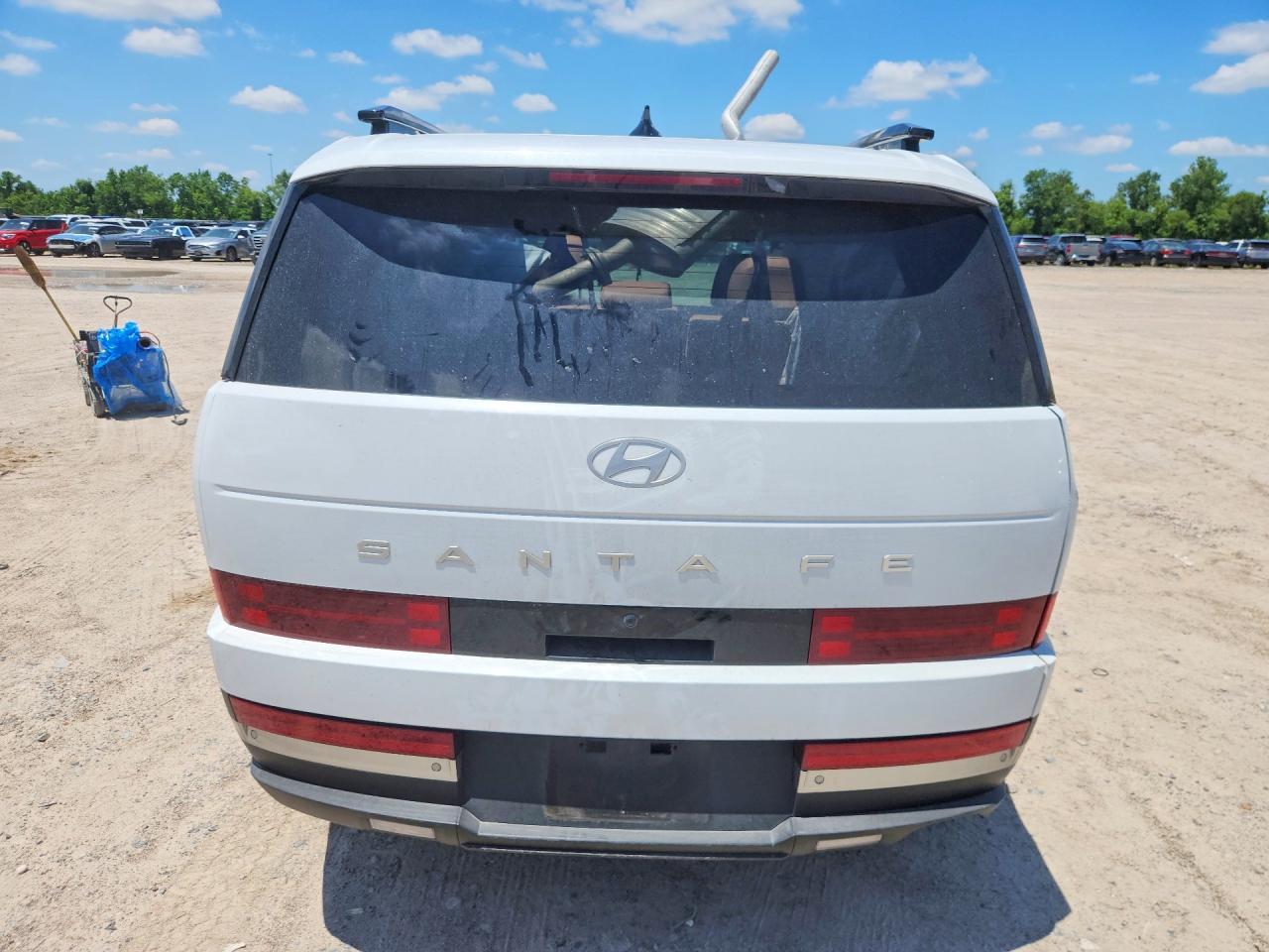 2024 Hyundai Santa Fe Limited - Image 6