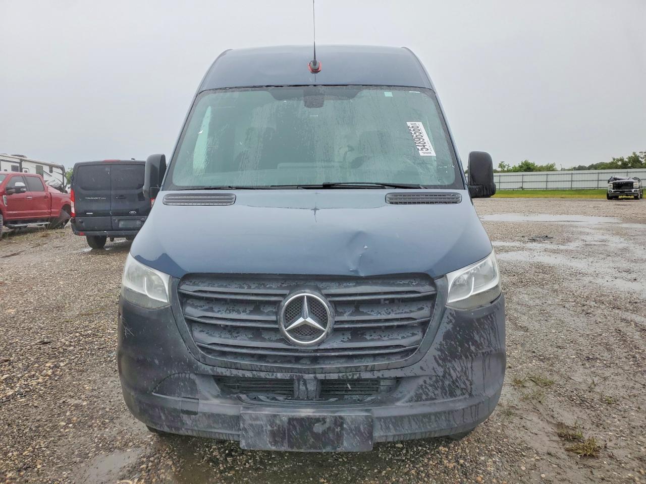 2019 Mercedes-Benz Sprinter 2500 - Фото 5