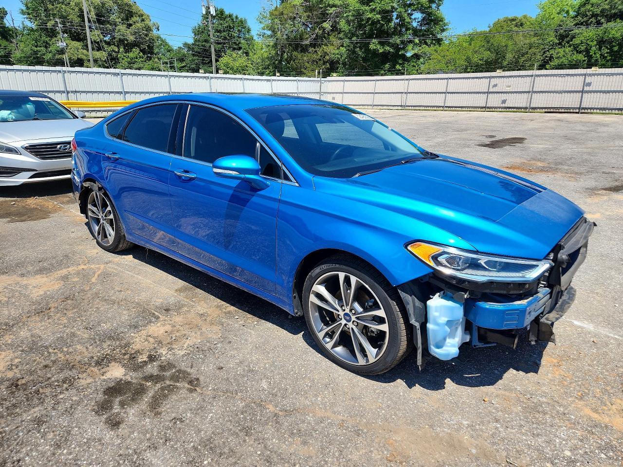 2019 Ford Fusion Titanium - Image 4