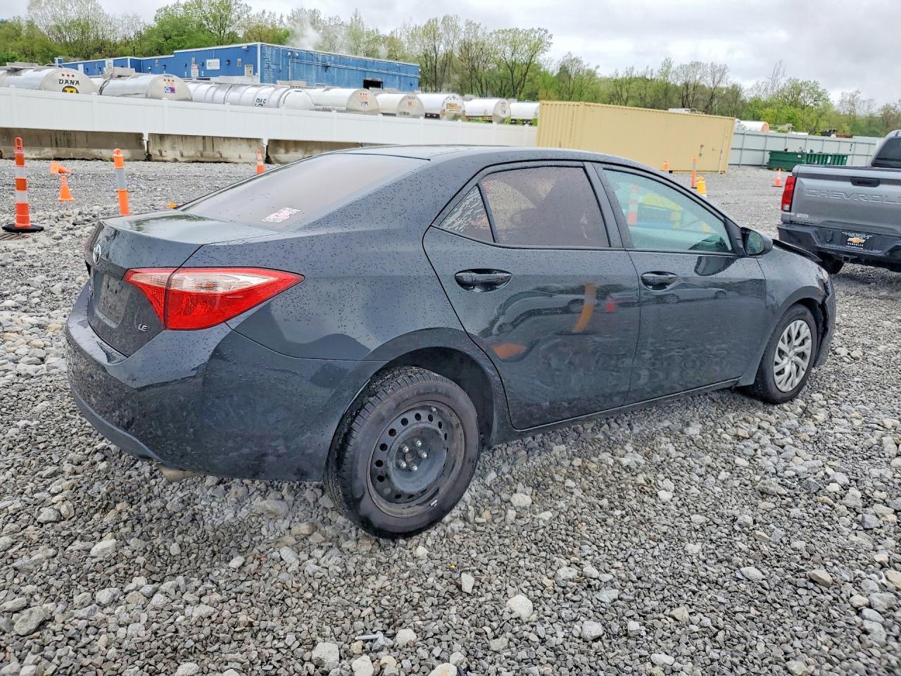 2019 Toyota Corolla Le - Фото 3