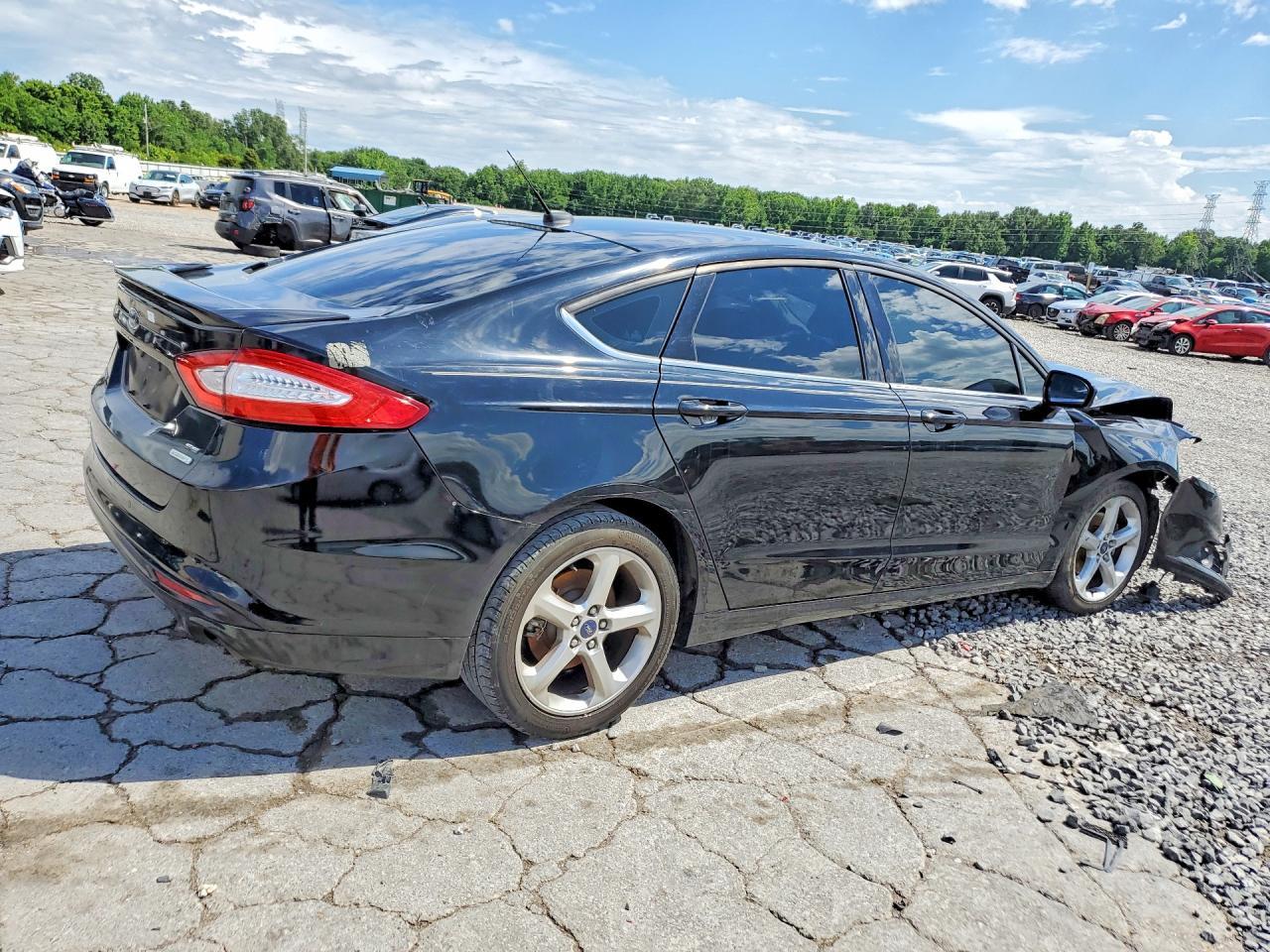 2016 Ford Fusion Se - Фото 3