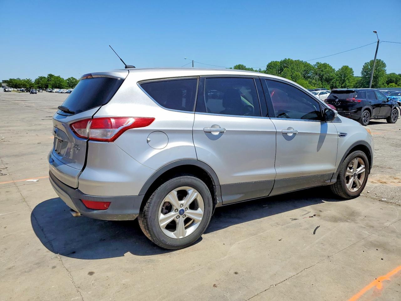 2015 Ford Escape Se - Image 3