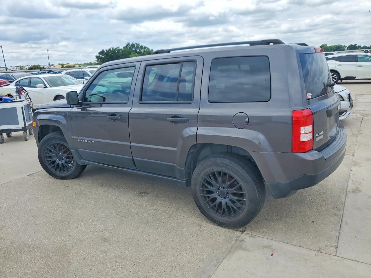 2016 Jeep Patriot Sport - Фото 2