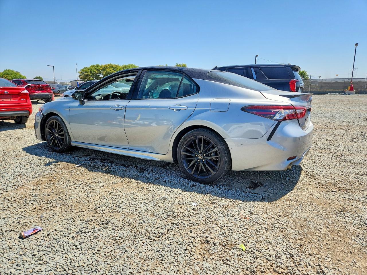 2024 Toyota Camry Xse V6 - Фото 2