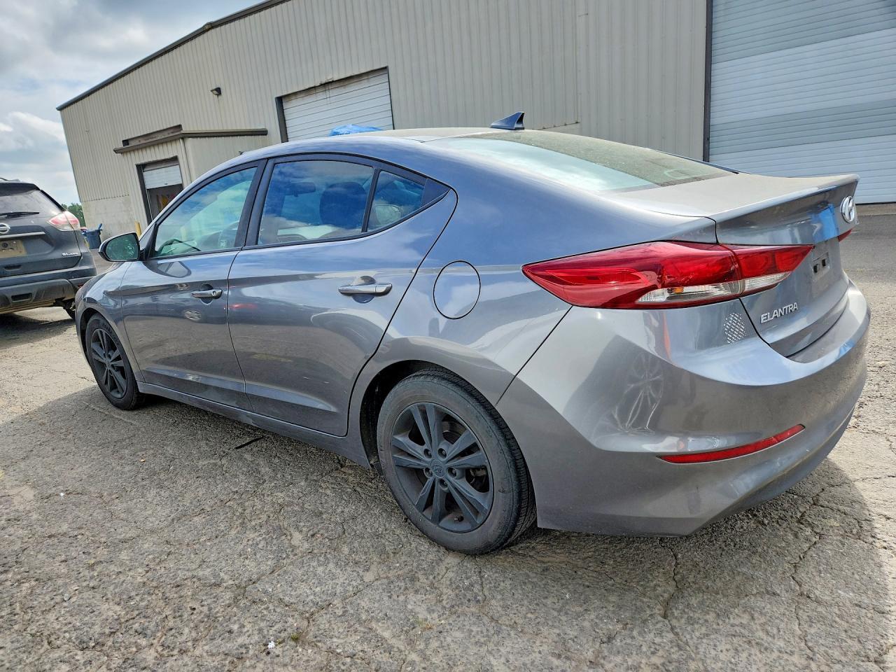 2018 Hyundai Elantra Sel - Фото 2
