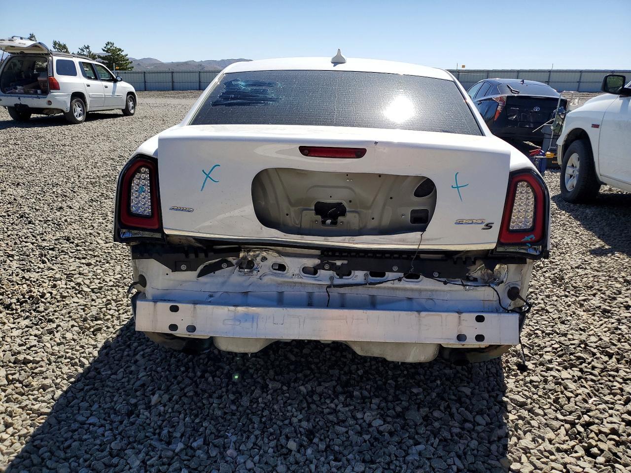 2019 Chrysler 300 S - Image 6