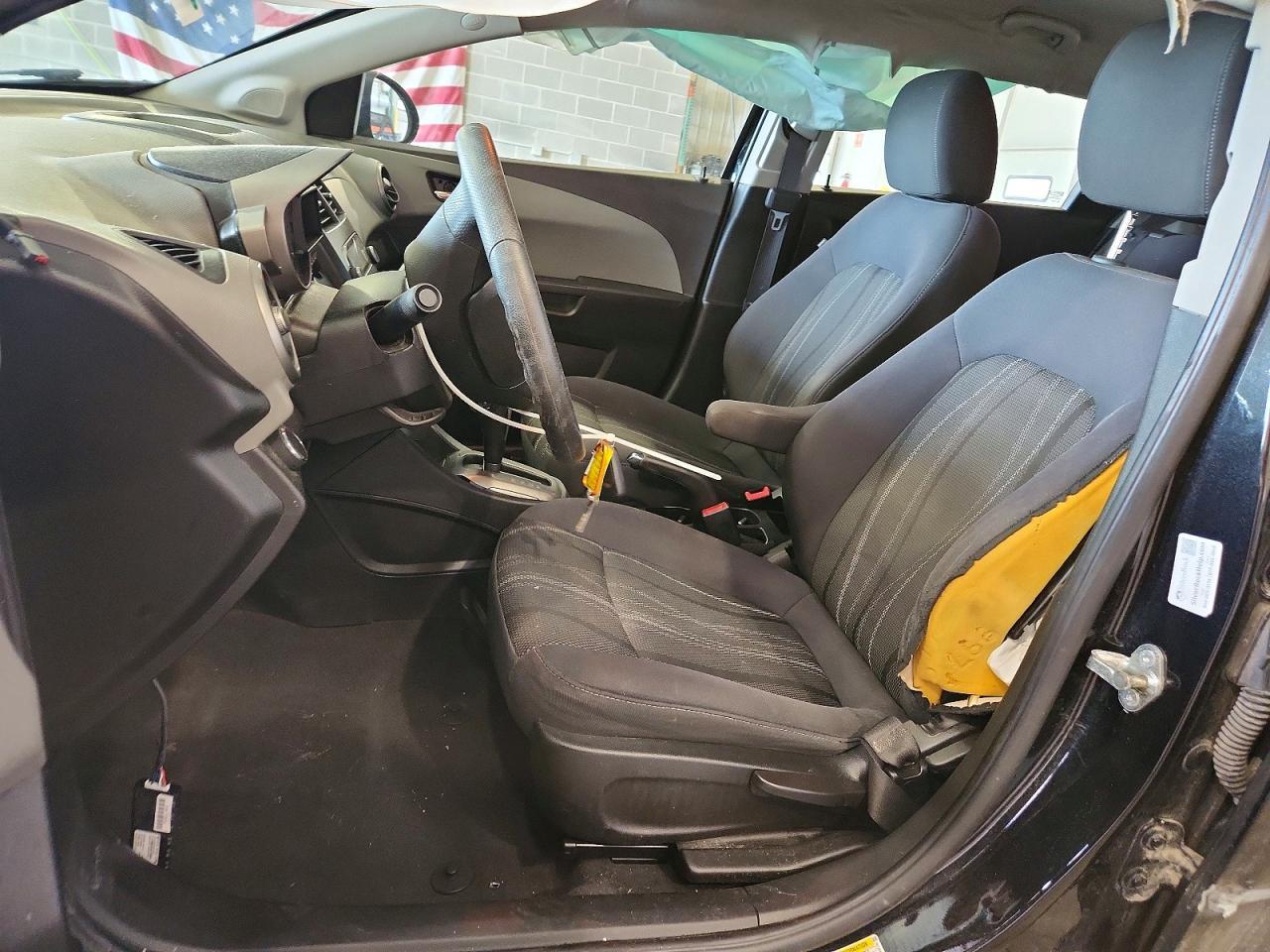 2015 Chevrolet Sonic Lt - Фото 7