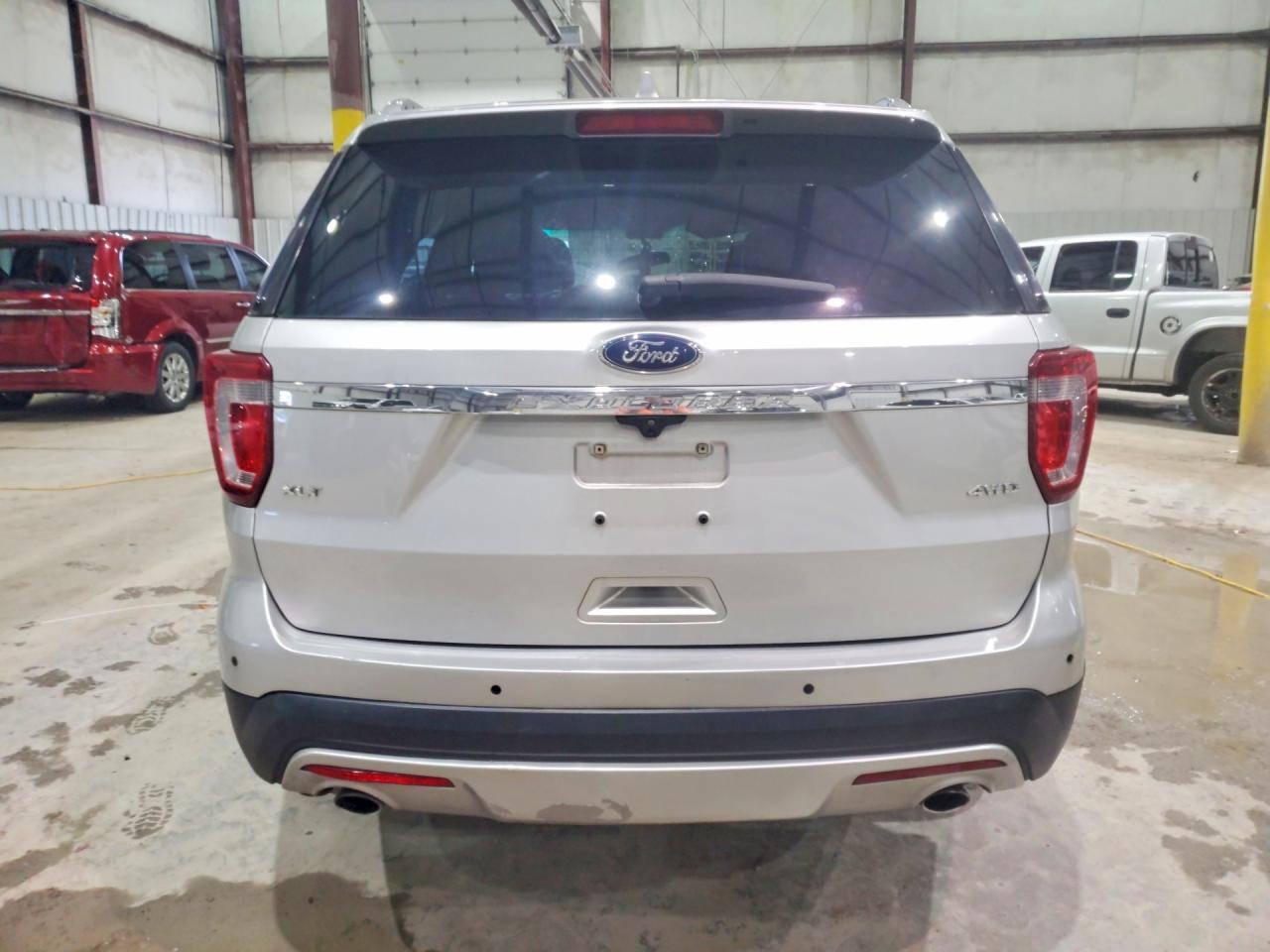 2017 Ford Explorer Xlt - Фото 6