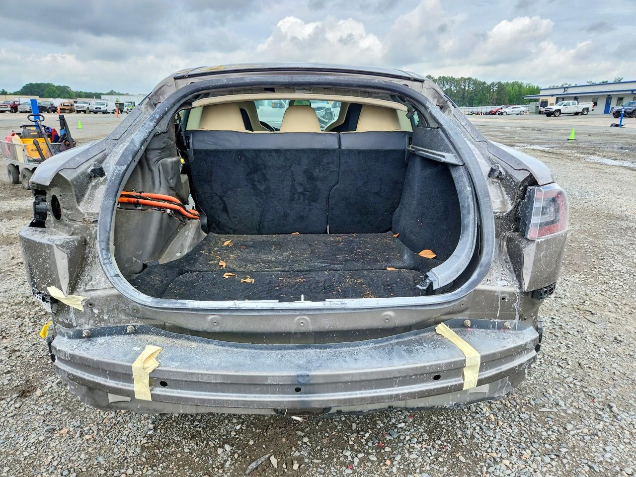 2016 Tesla Model S - Image 6