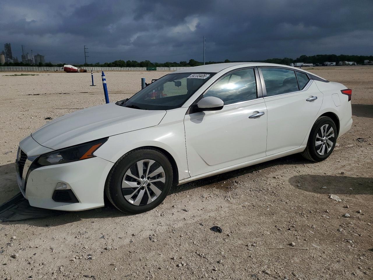 2022 Nissan Altima S