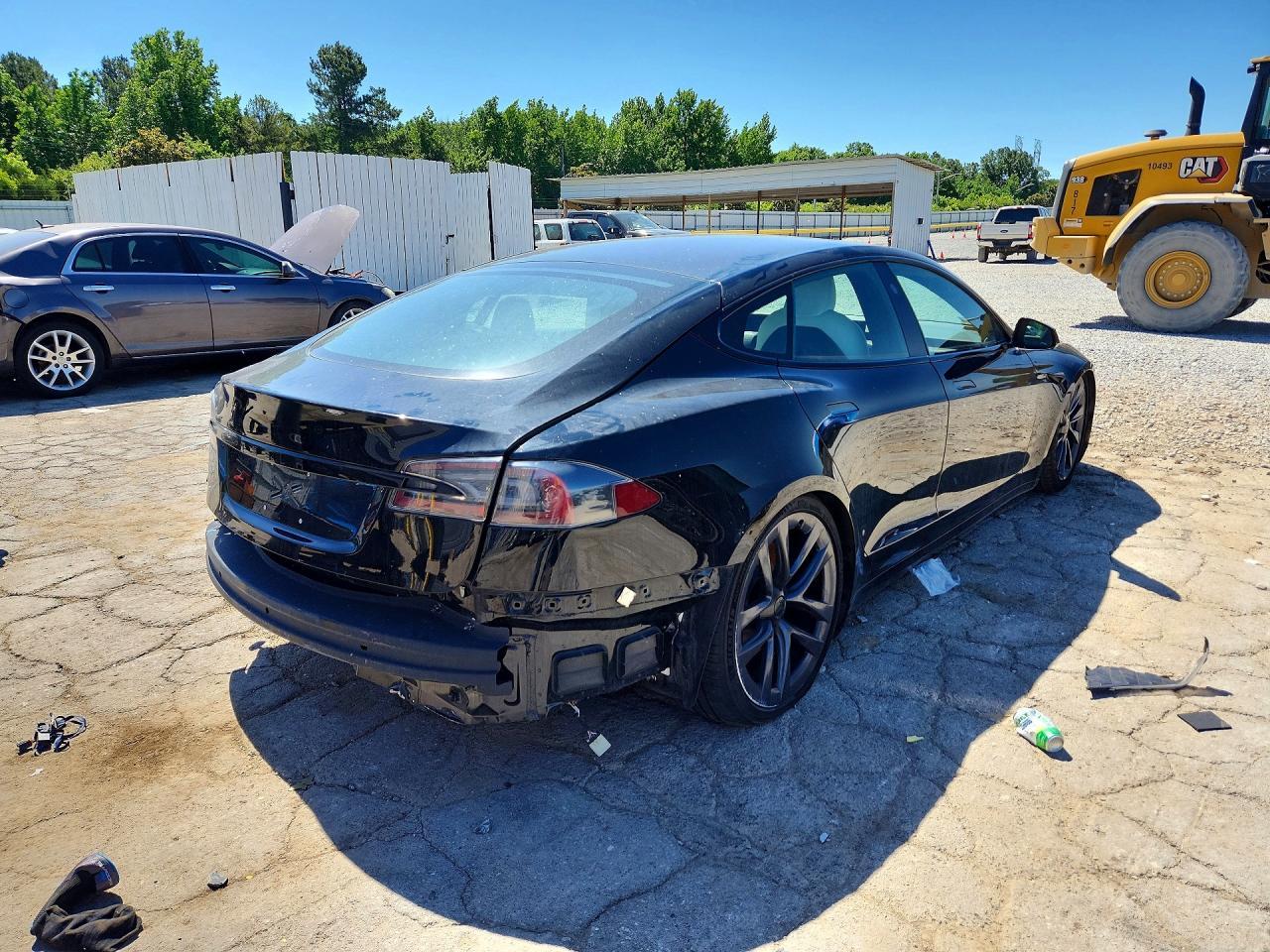 2022 Tesla Model S - Image 3