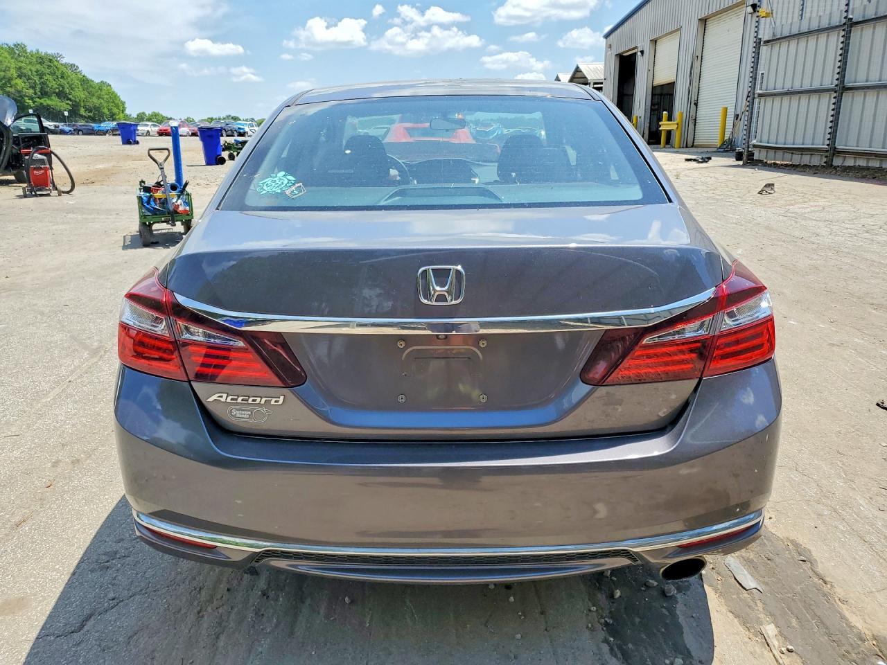 2017 Honda Accord Lx - Фото 6